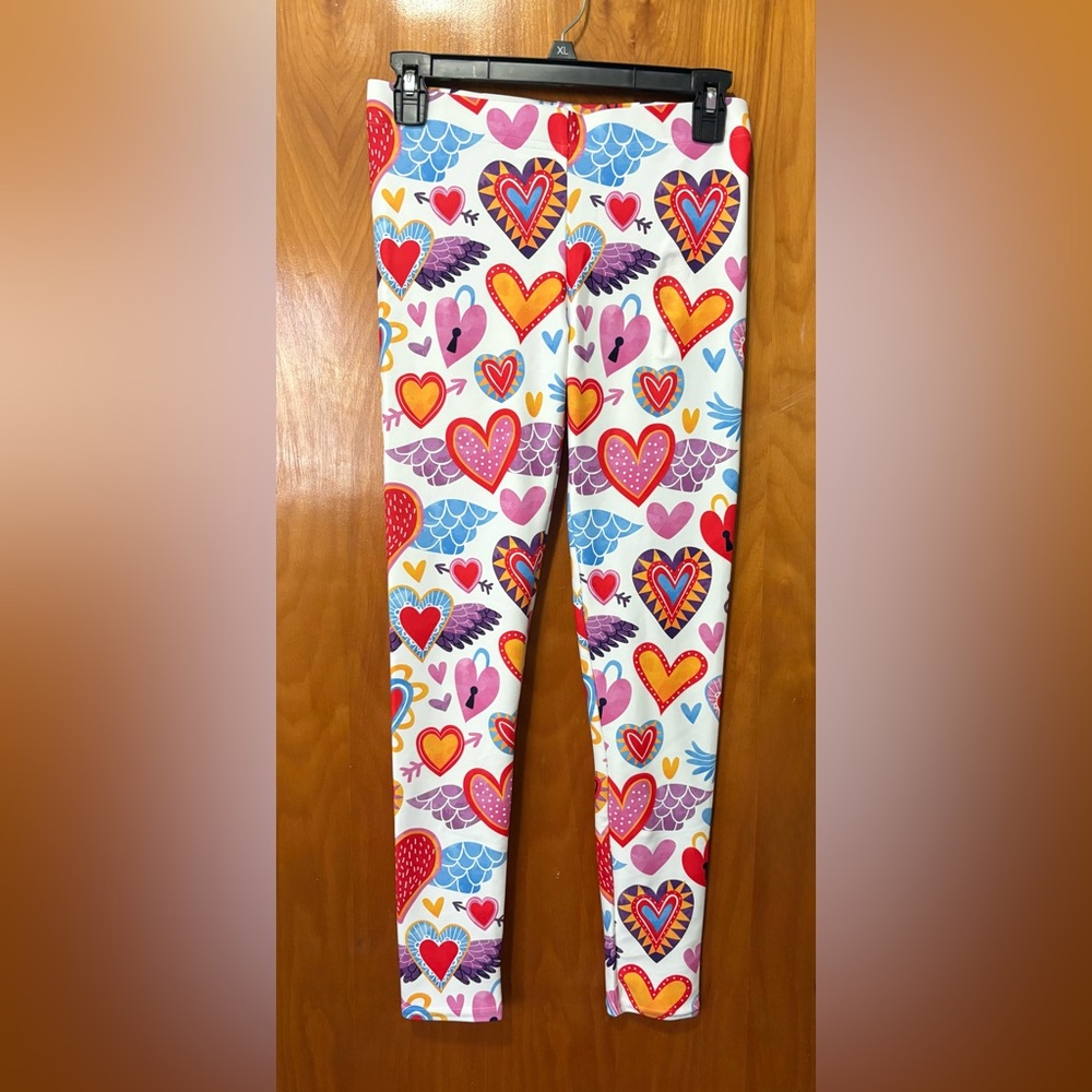 FiercePulse Athletic White & Multi-color Heart Print Workout Leggings Size M - Picture 3 of 8